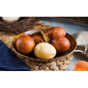 茶叶蛋煮好了不捞出来可以吗 茶叶蛋是捞出还是泡着