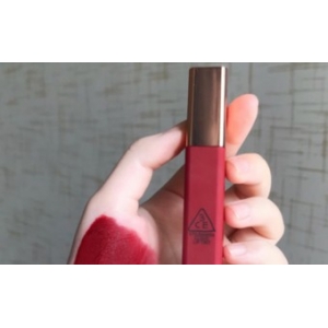 3ce泫雅铁锈红适合黄皮吗 3ce immanence云朵唇釉试色