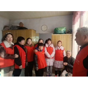 社区暖心接力！400余件冬衣跨越山海，温暖山区困境老人