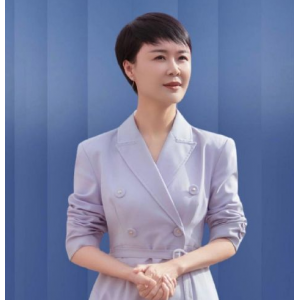 昭苏全民理性送别贺娇龙 以温情守护告别边界